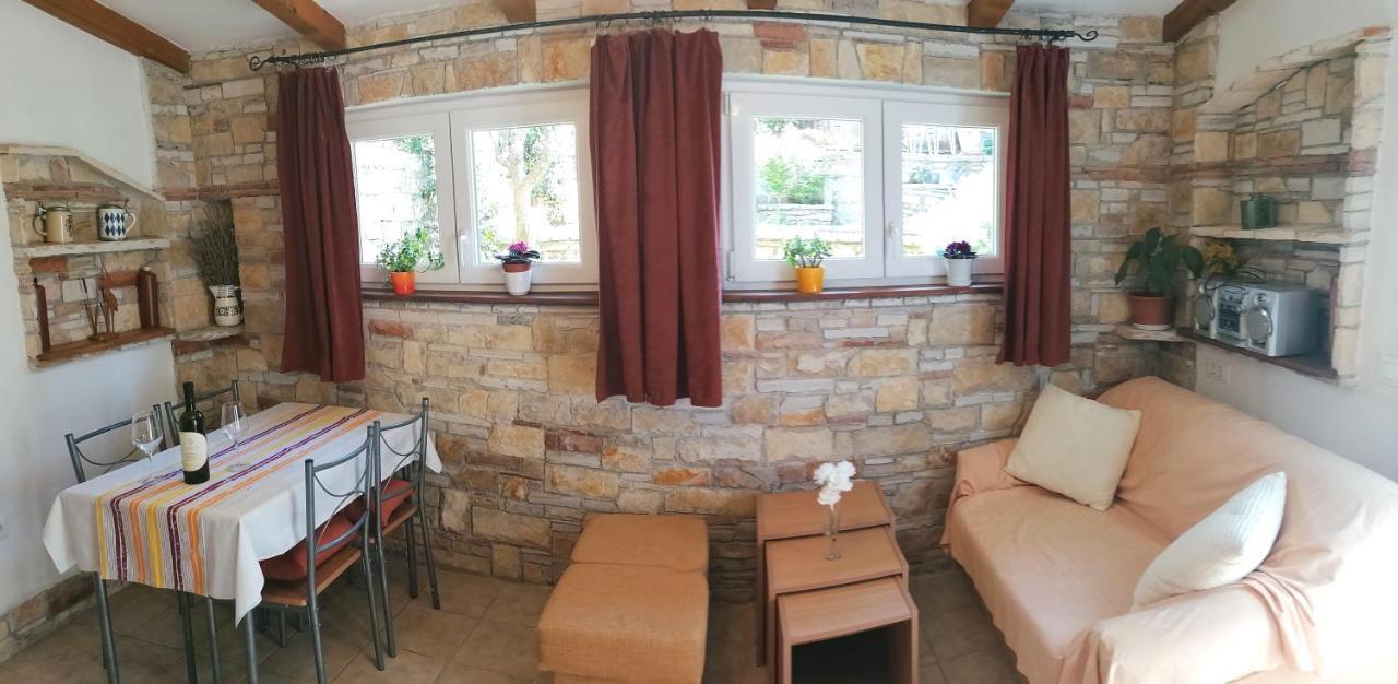 Nice Apartment Montepozzo With Private Garden Rovinj Kültér fotó